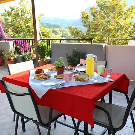 Bed & Breakfast Maria Aryiroúpolis