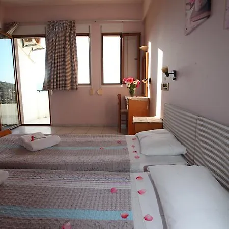 Maria Bed & Breakfast Aryiroúpolis